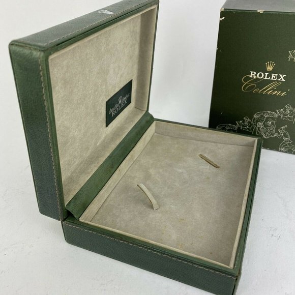 Vintage Rolex Box Cellini 1985 18 Karat Gold Watch - Picture 9 of 12